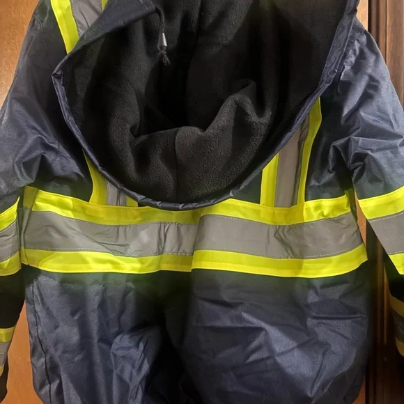 Men's High-Visibility Performance Jacket - Navy and Neon Yellow - Picture 2 of 3